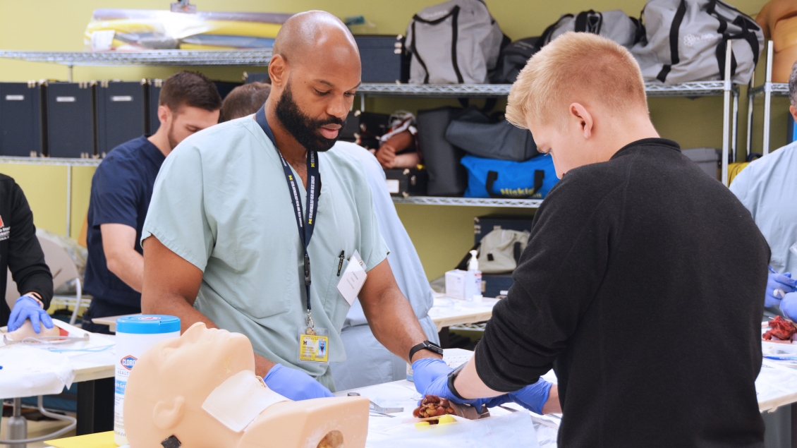 Otolaryngology residents training in the simulation lab