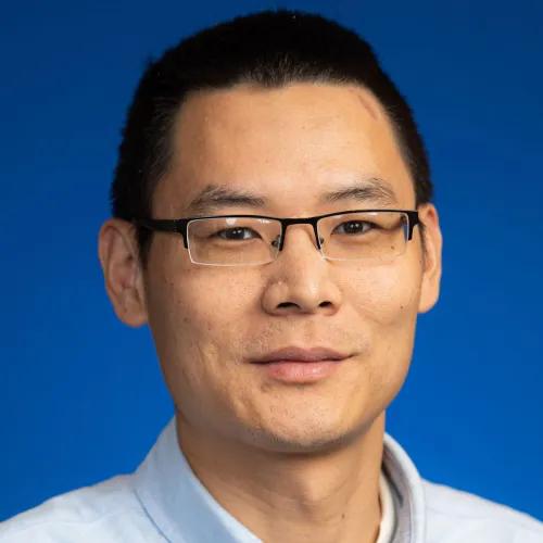 headshot of Di Chen