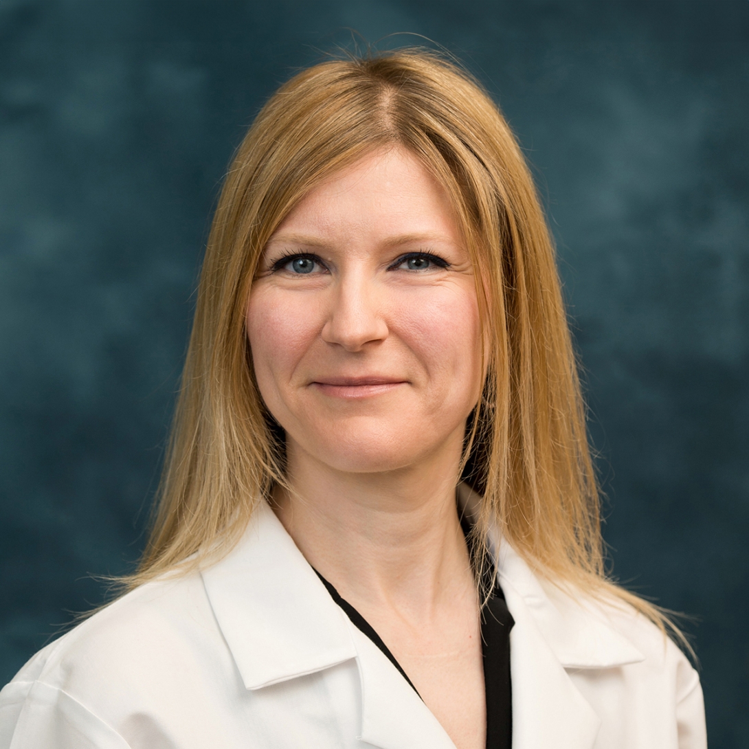 portrait of Leslie Anne Fecher, MD