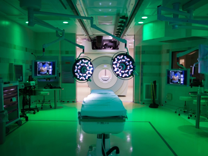 empty iMRI operating room in green light 