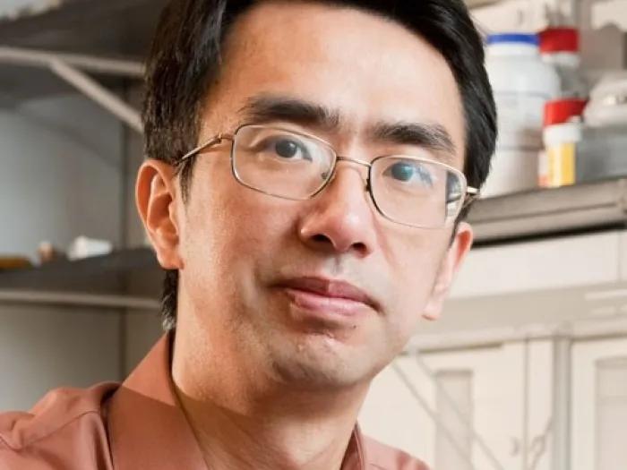 Photo of Dr. Jun Li