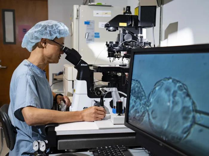 REI Physician in Lab