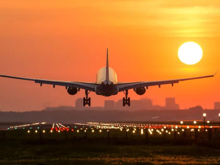 airplane landing