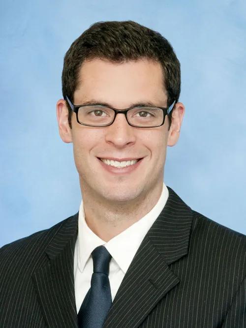 headshot of Todd-hollon