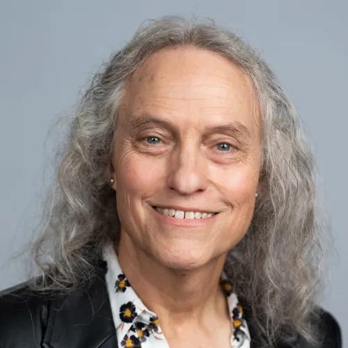 headshot of Roberta Fuller