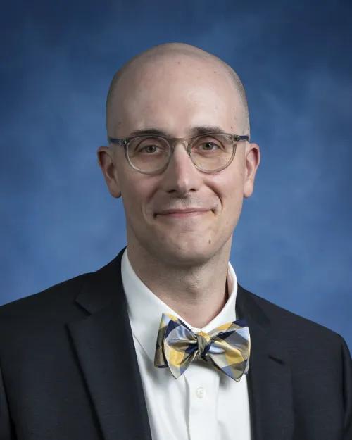 Elliot Tapper