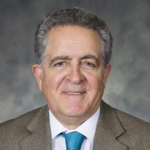 headshot Renny Franceschi