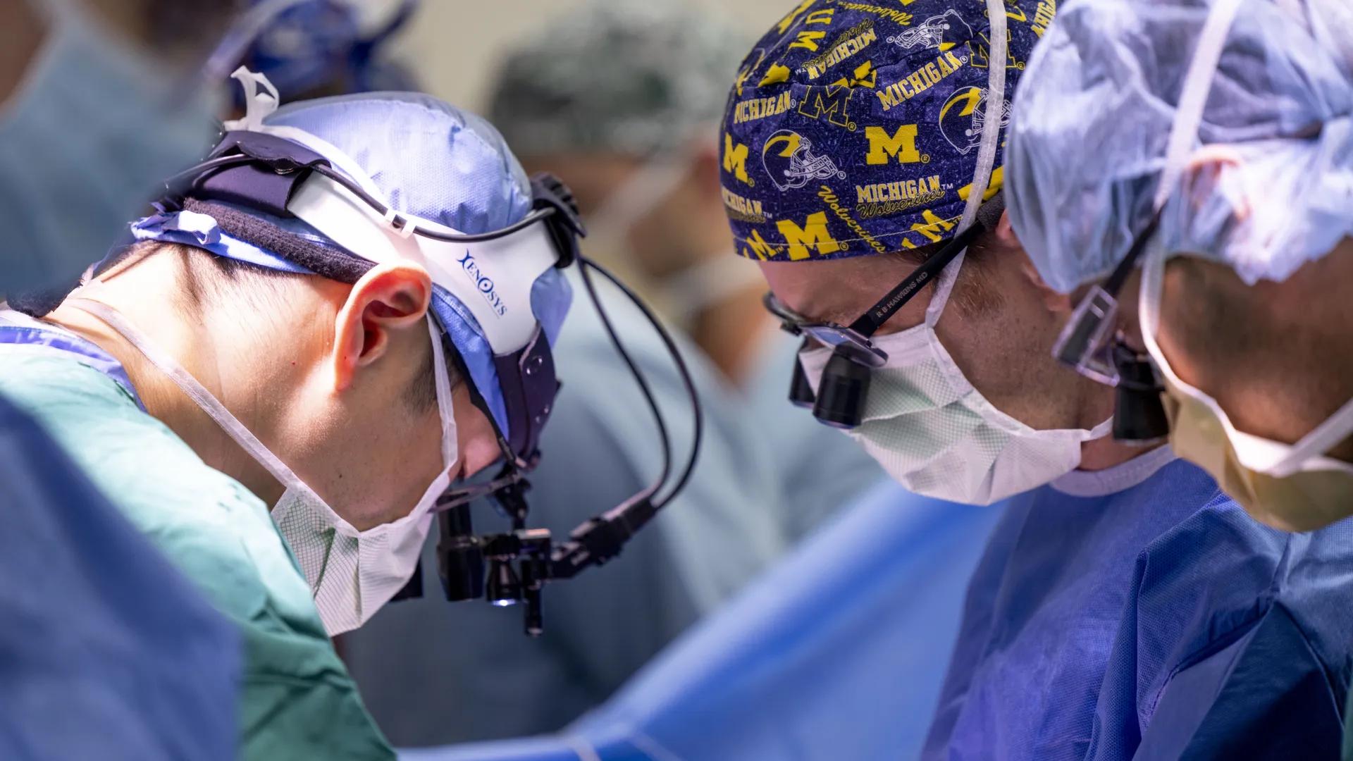 Surgeons performing an operation