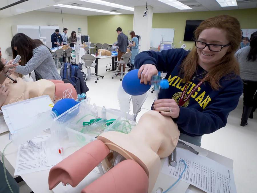 csc students learning how to use an incubation tube 