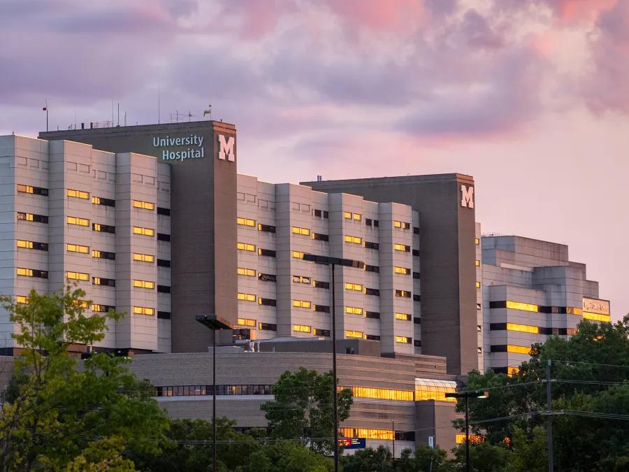 View of the outside hospital building in the evening 