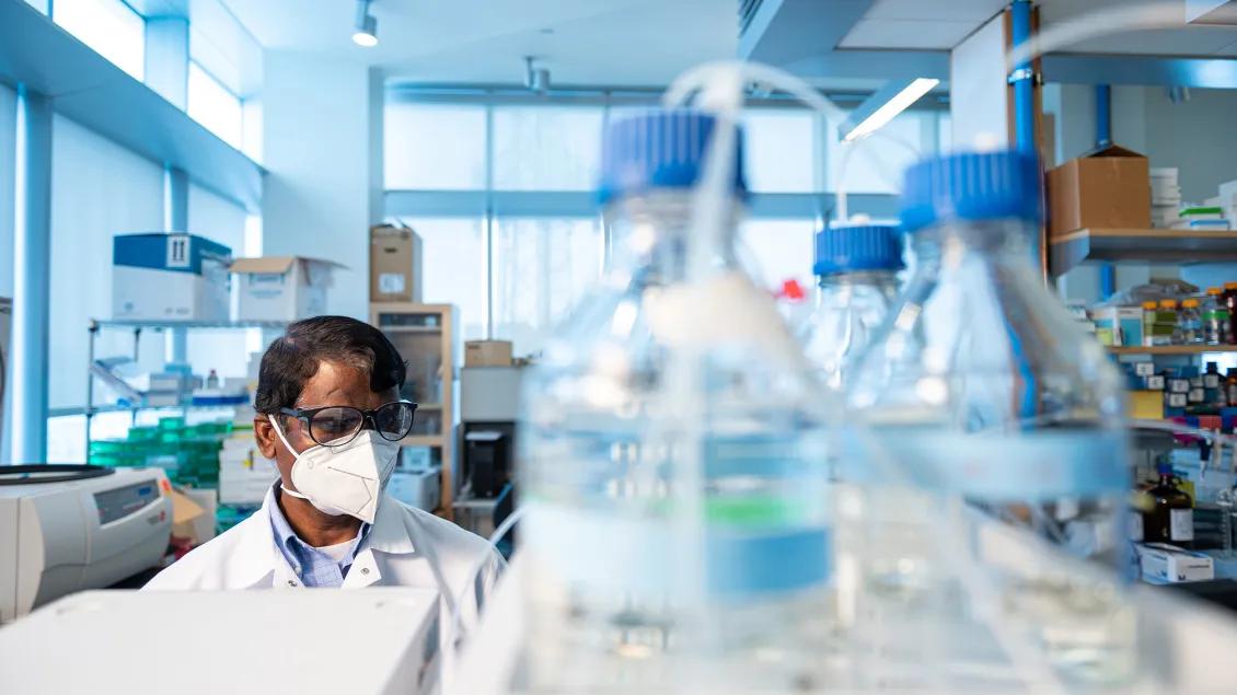 Photo of researcher in Metabolomics Core