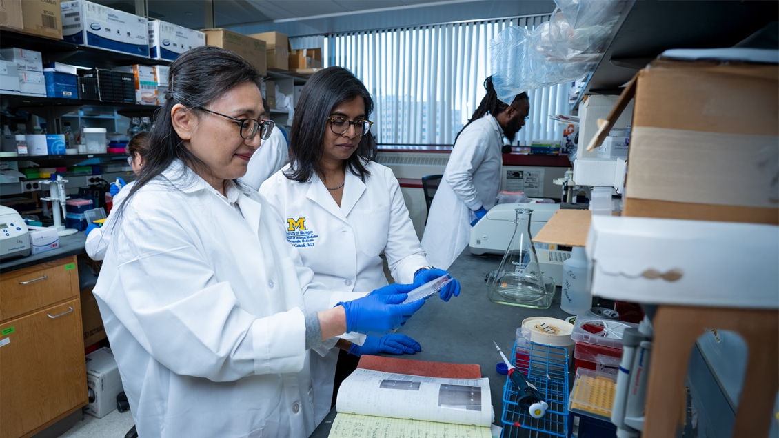 two women working in a lab