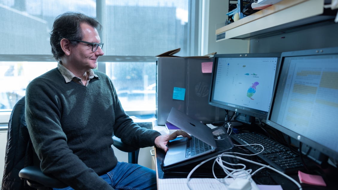 Antonio Lerario from Hammer Lab viewing data