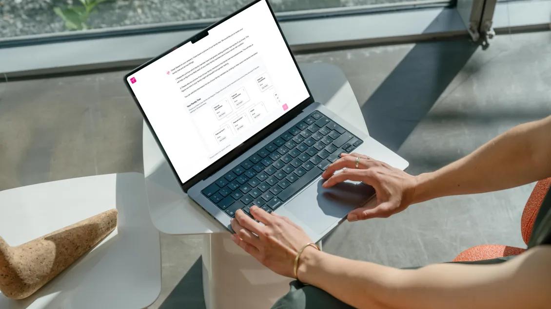 close-up for a person using ProAct on a laptop