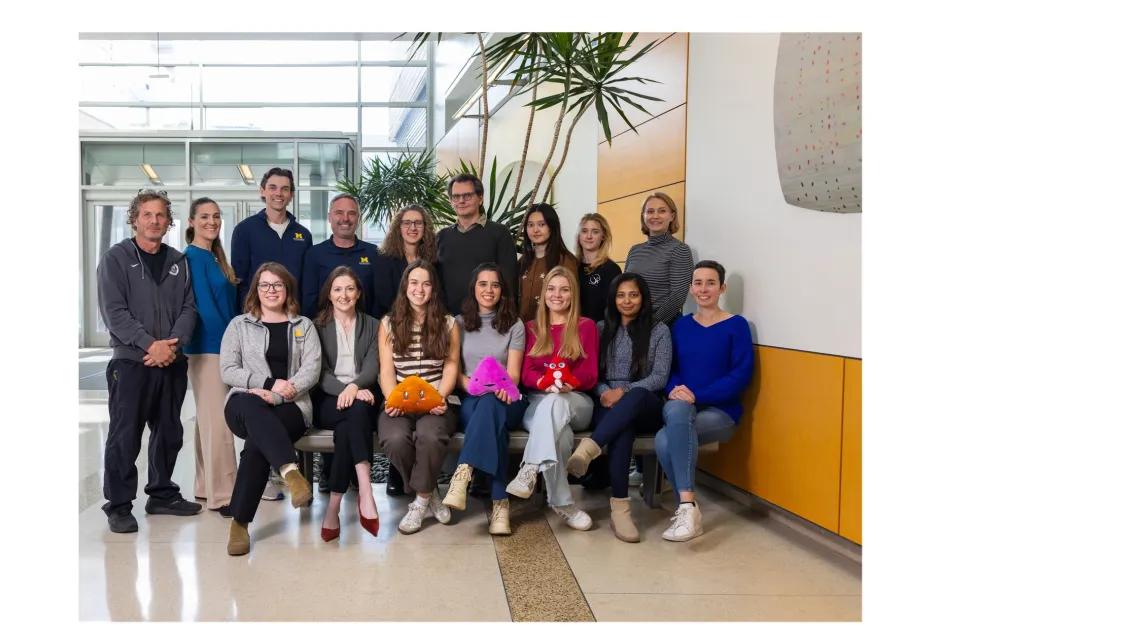 Hammer Lab's Team Members posing for a group photo
