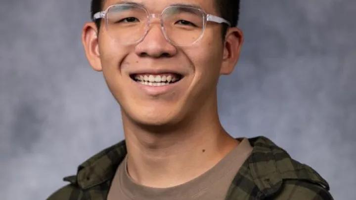 Yuwei Tang