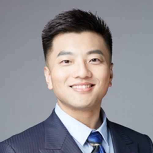 Yanqing Zhao