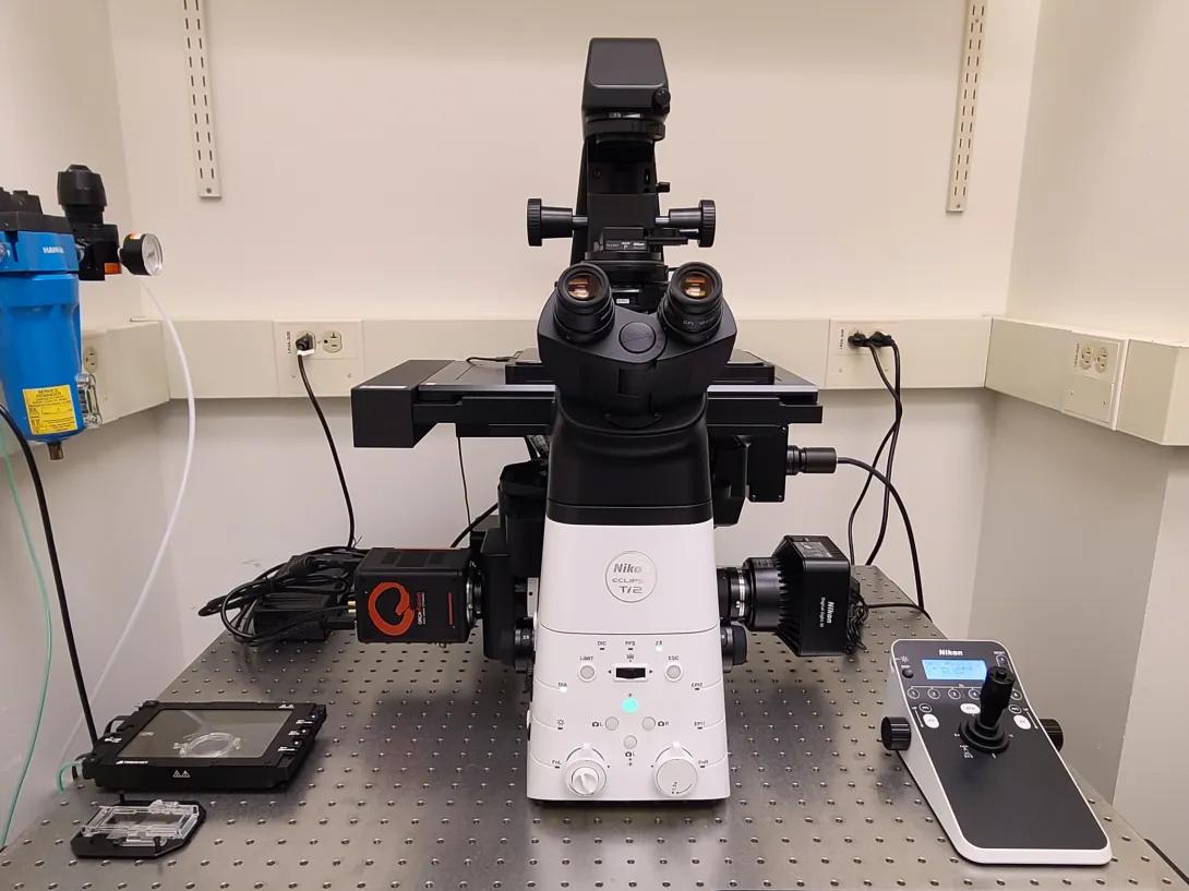 Photo of Nikon TI2 Widefield Microscope