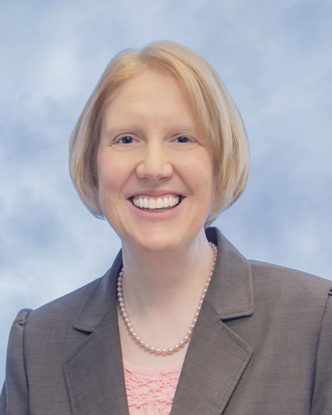 Erin E. Neil Knierbein