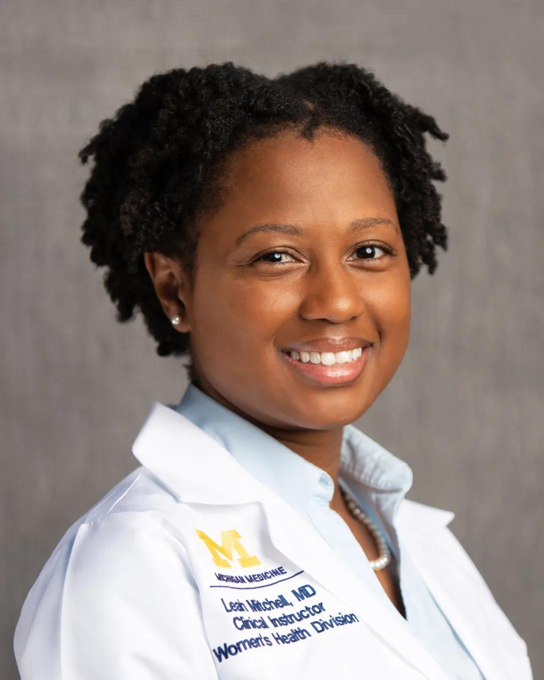 Leah Mitchell Solomon headshot