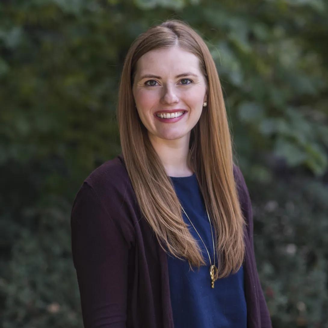  Emily Hirschfeld Dhadphale