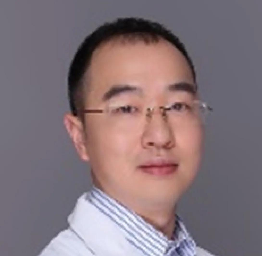 Xu Jie Zhou Headshot