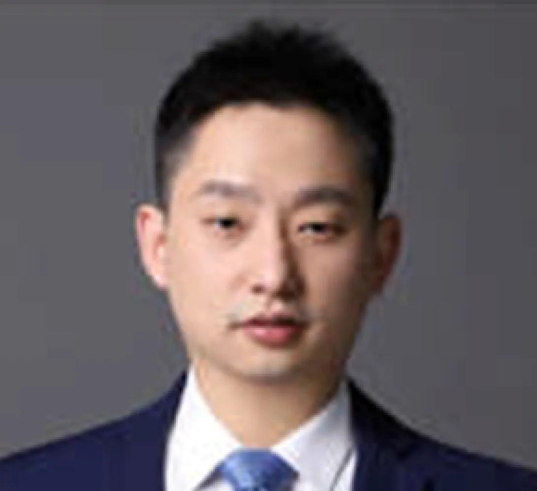 Yuzhou Gan Headshot
