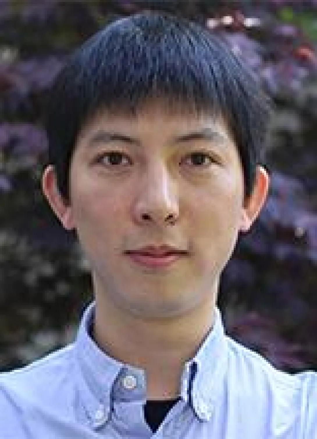 Bo Duan headshot