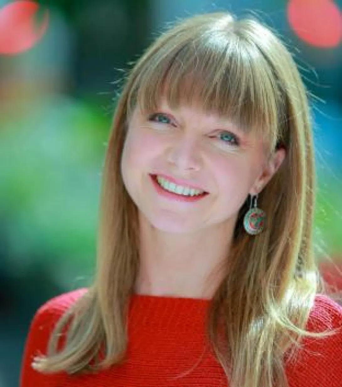 portrait of Fiona Höbler, Ph.D.