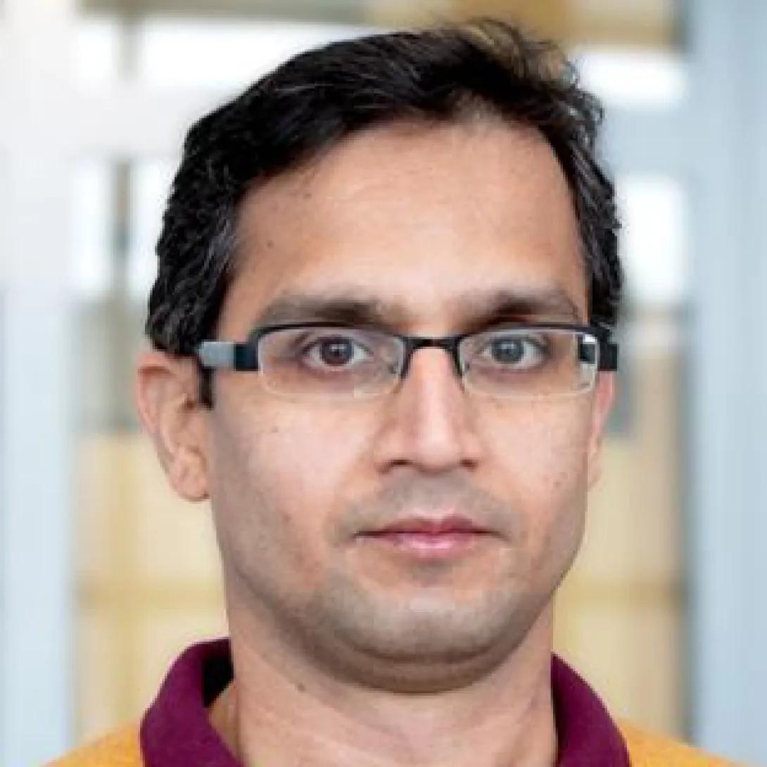 portrait of Koustubh Vaze, Ph.D.