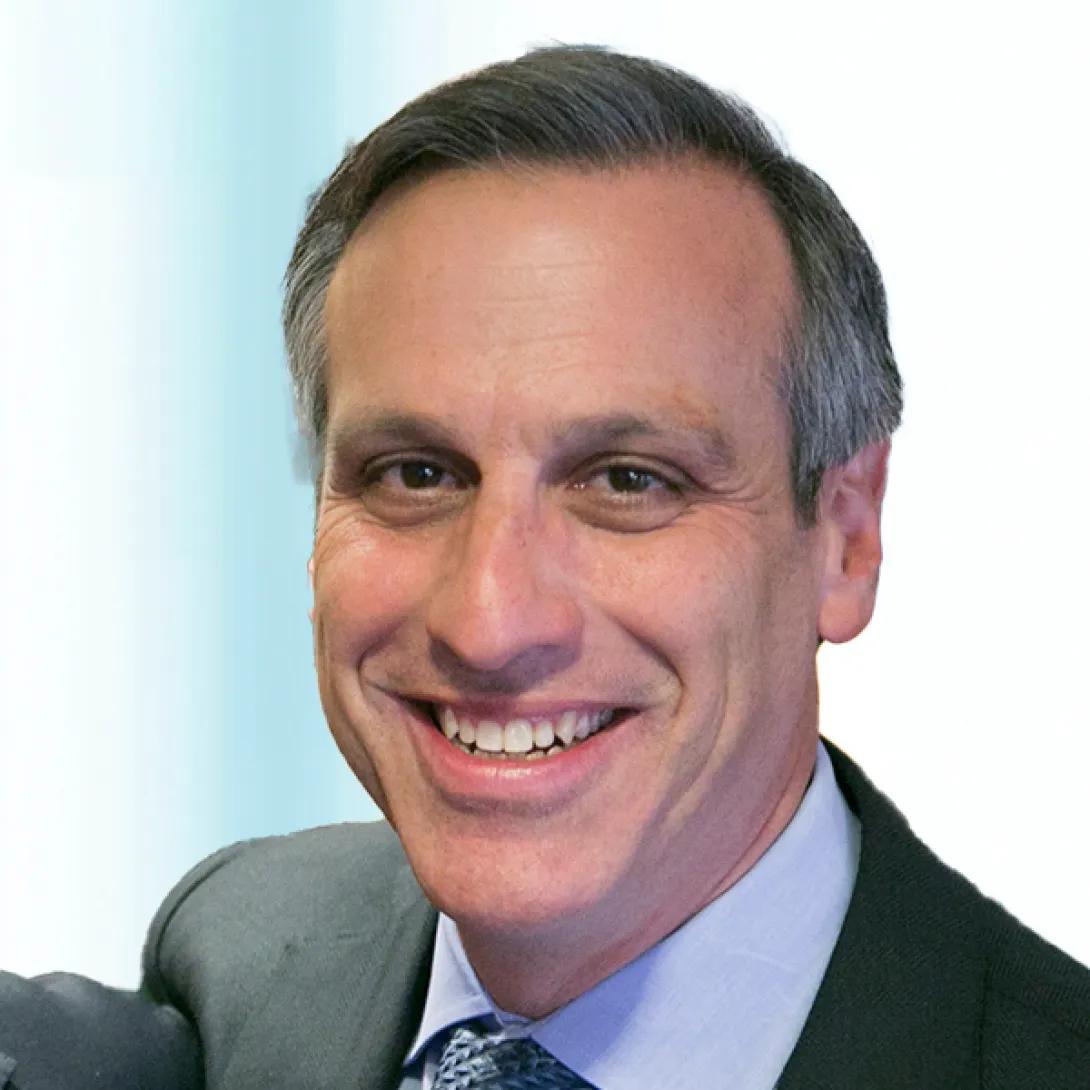 Peter Zimetbaum headshot
