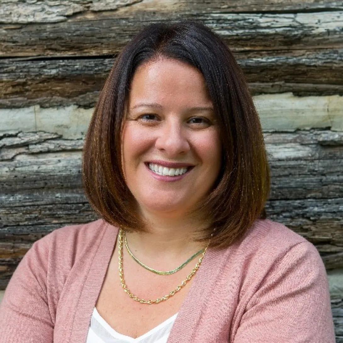 Stephanie Edwin headshot