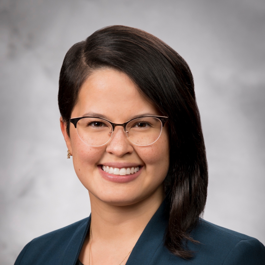 Stephanie Hoffman headshot