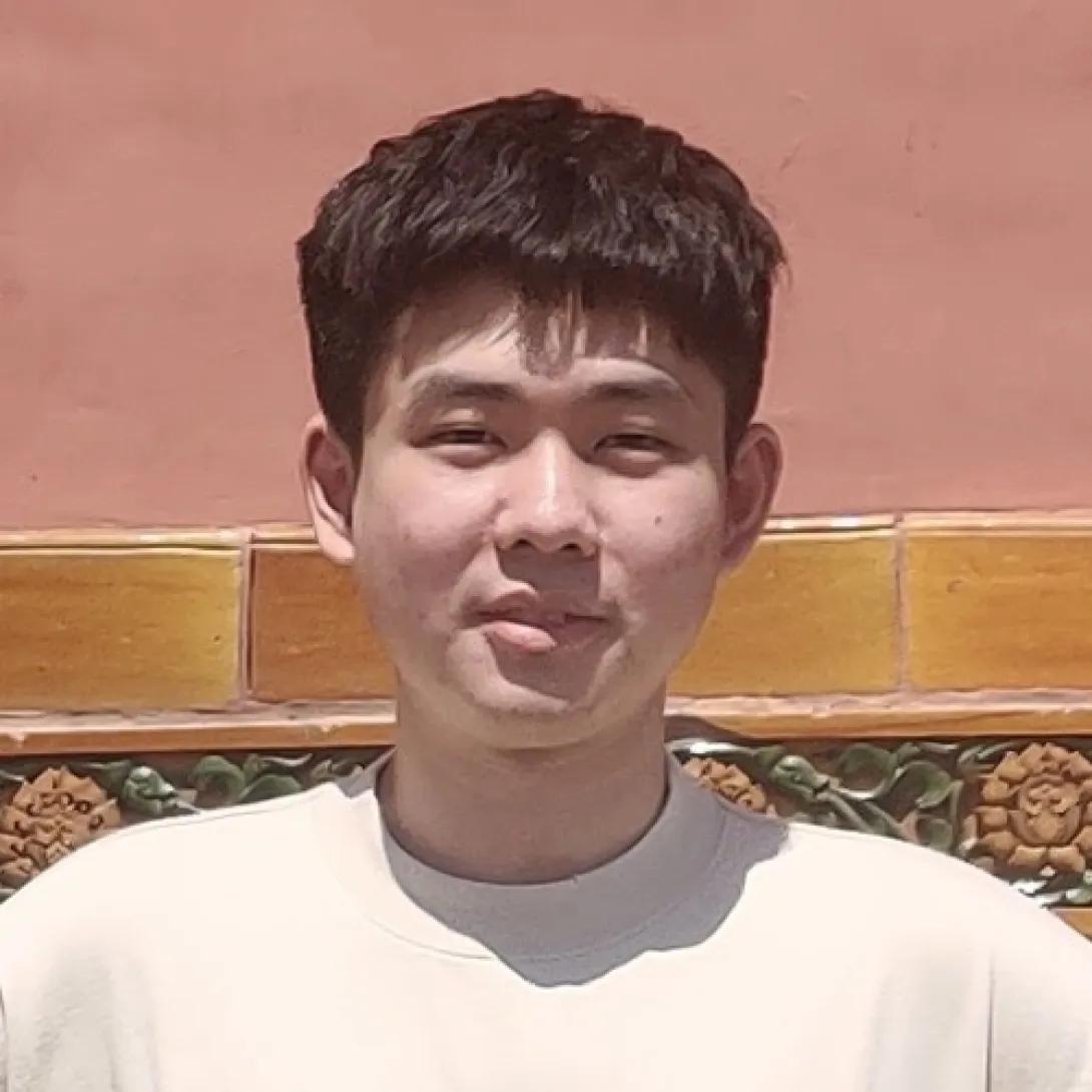 Hongze Yu