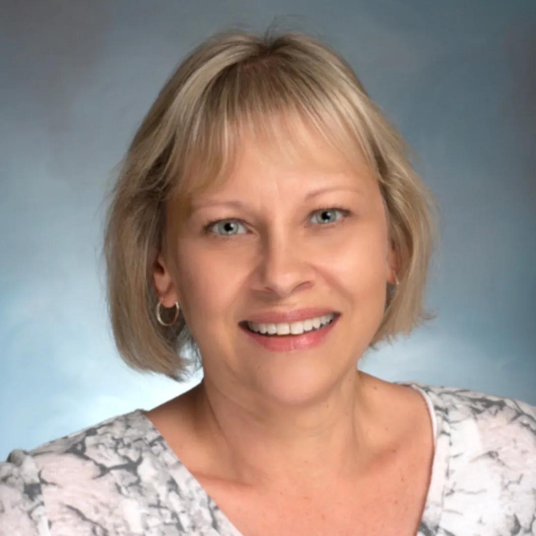 portrait of Debbie Decamillo
