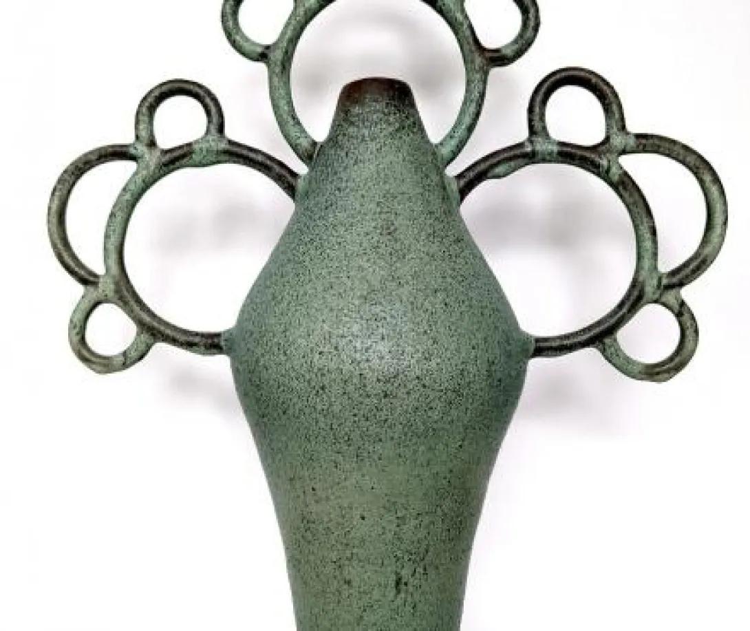 A pottery art piece