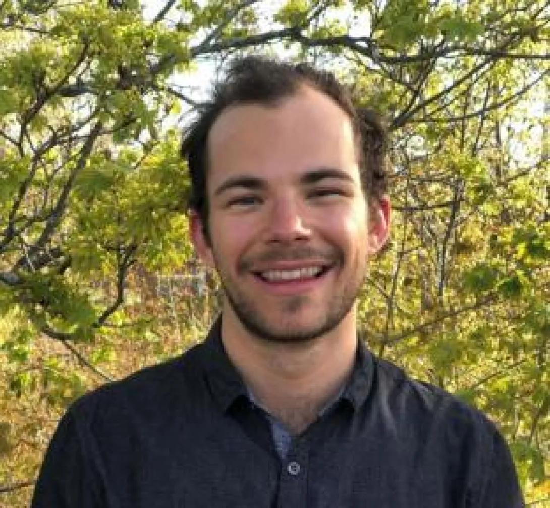 Noah Waller headshot