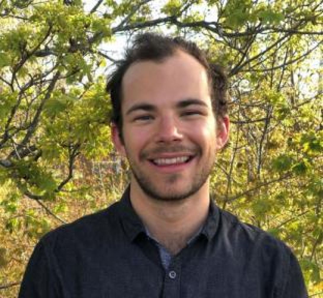 Noah Waller headshot