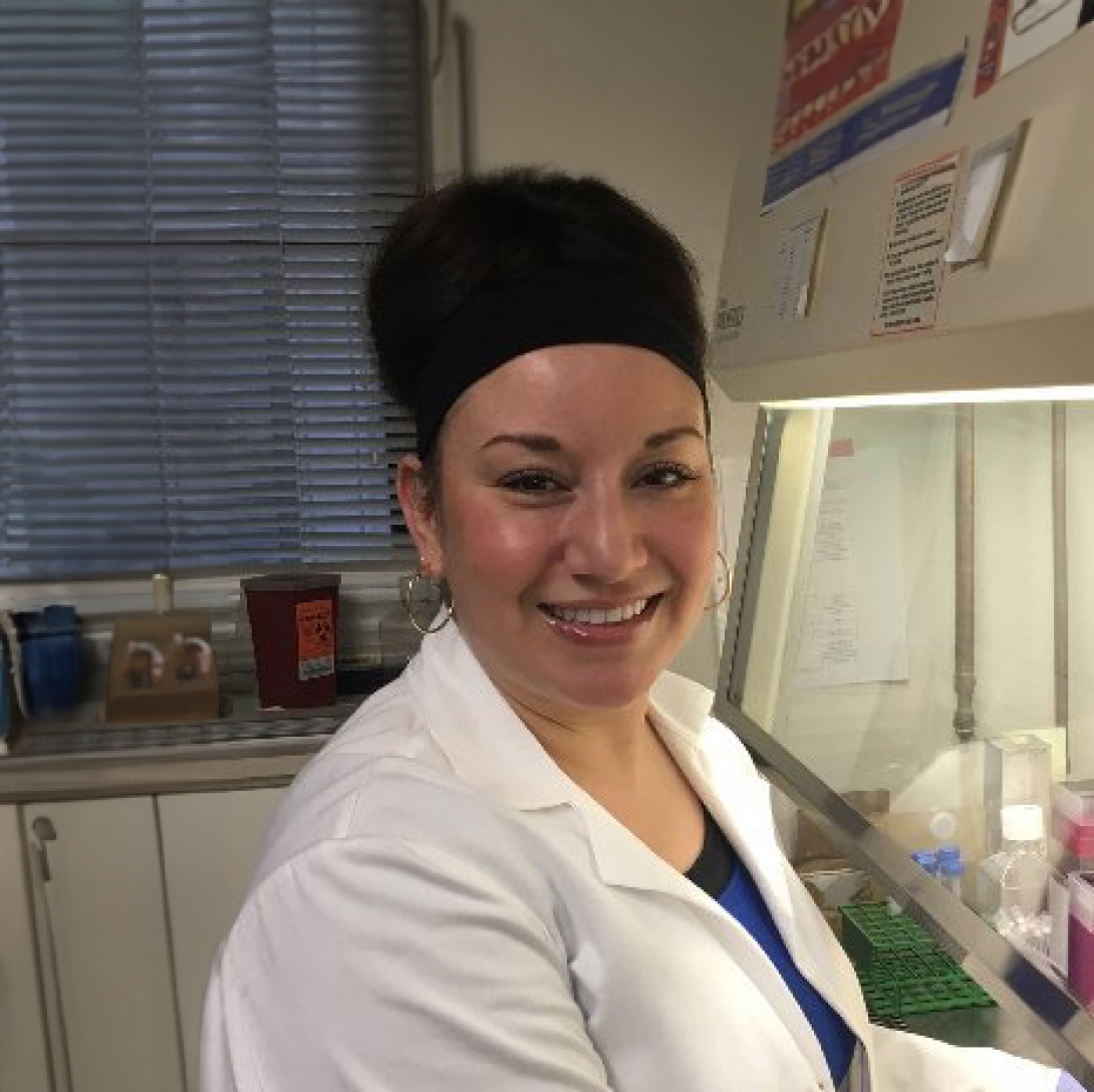 Portrait of Bethany Perez in the lab