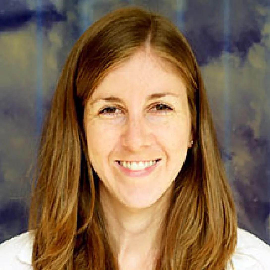 Anna Romans headshot