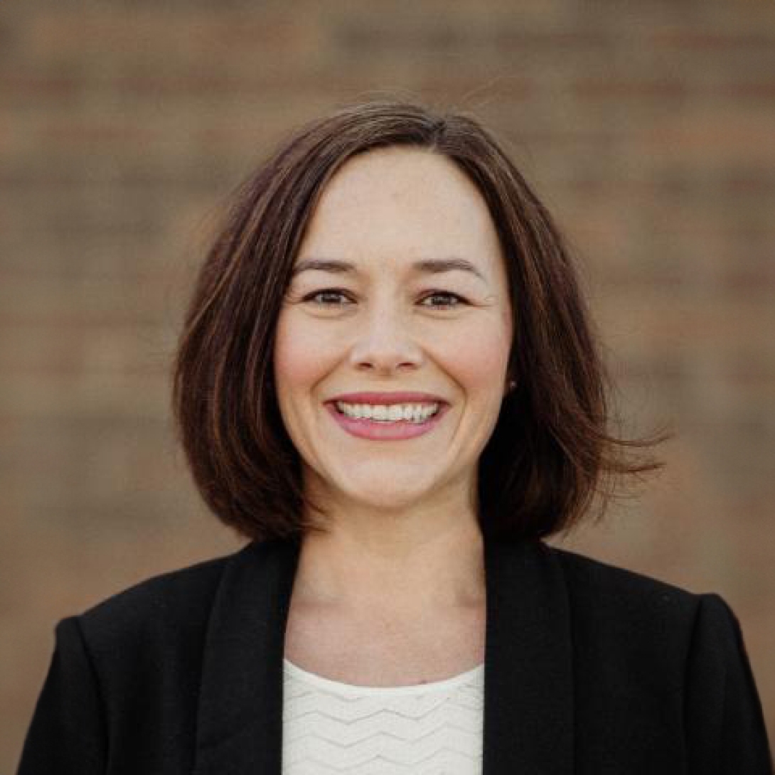 portrait of Jen McNamara