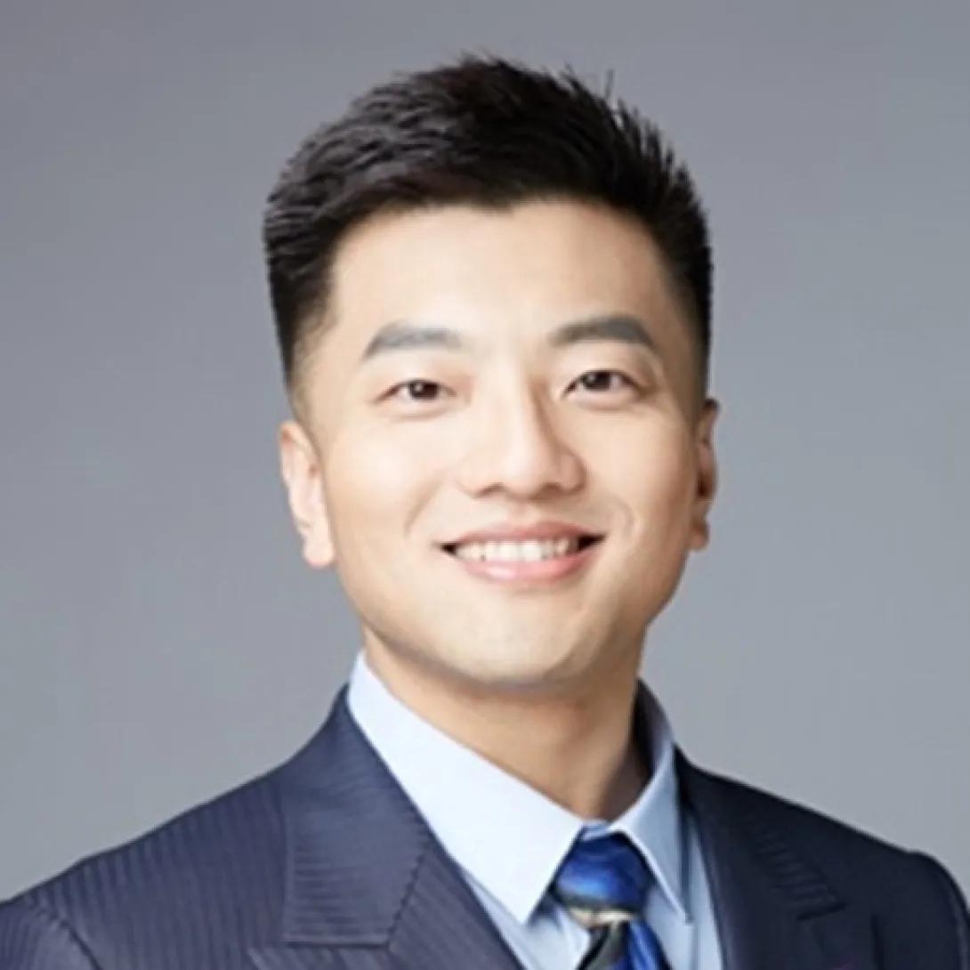 Yanqing Zhao