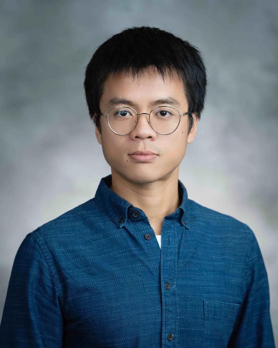 Weichen Zhou headshot