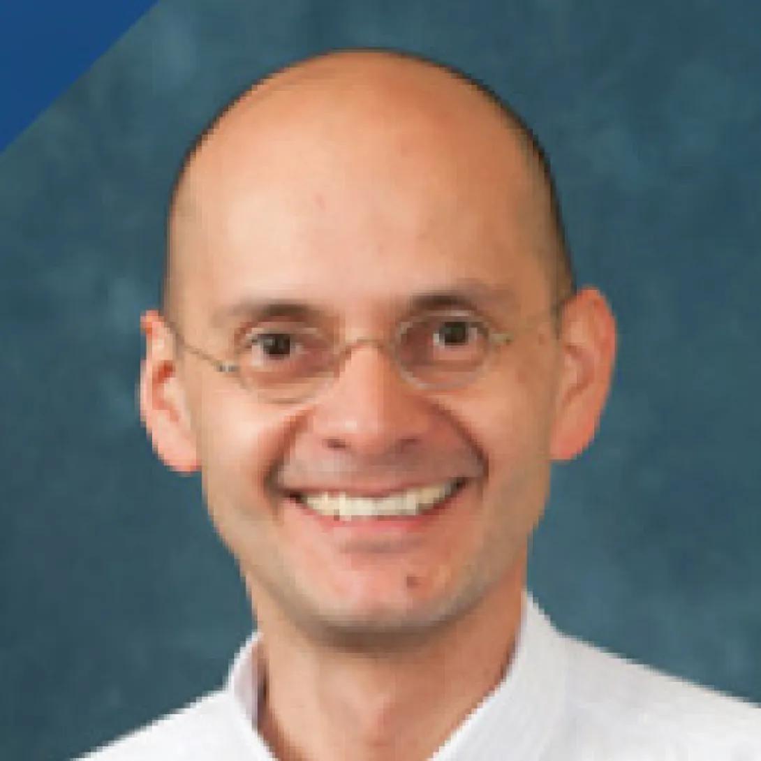 Eduardo Villamor headshot