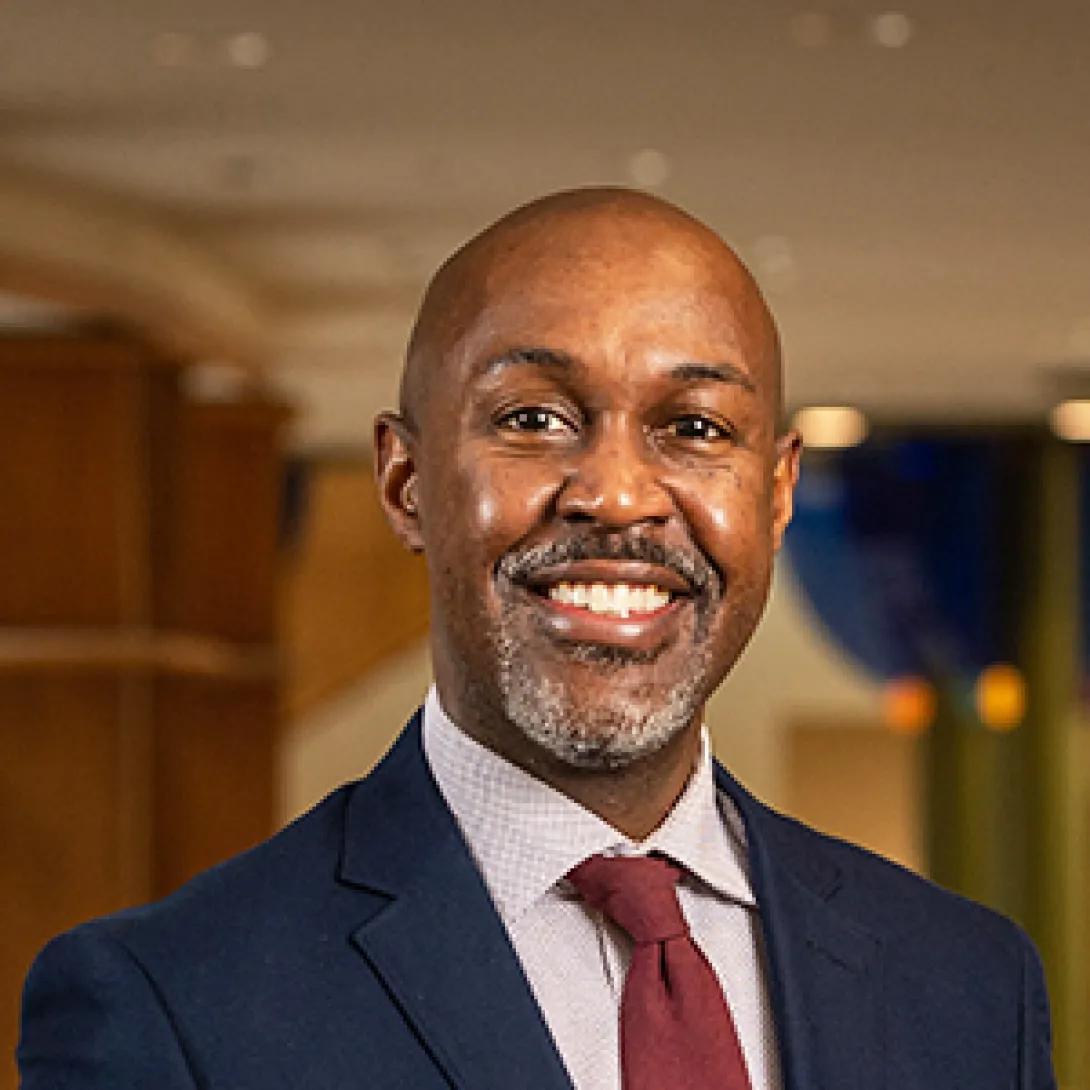 Enrique Neblett headshot