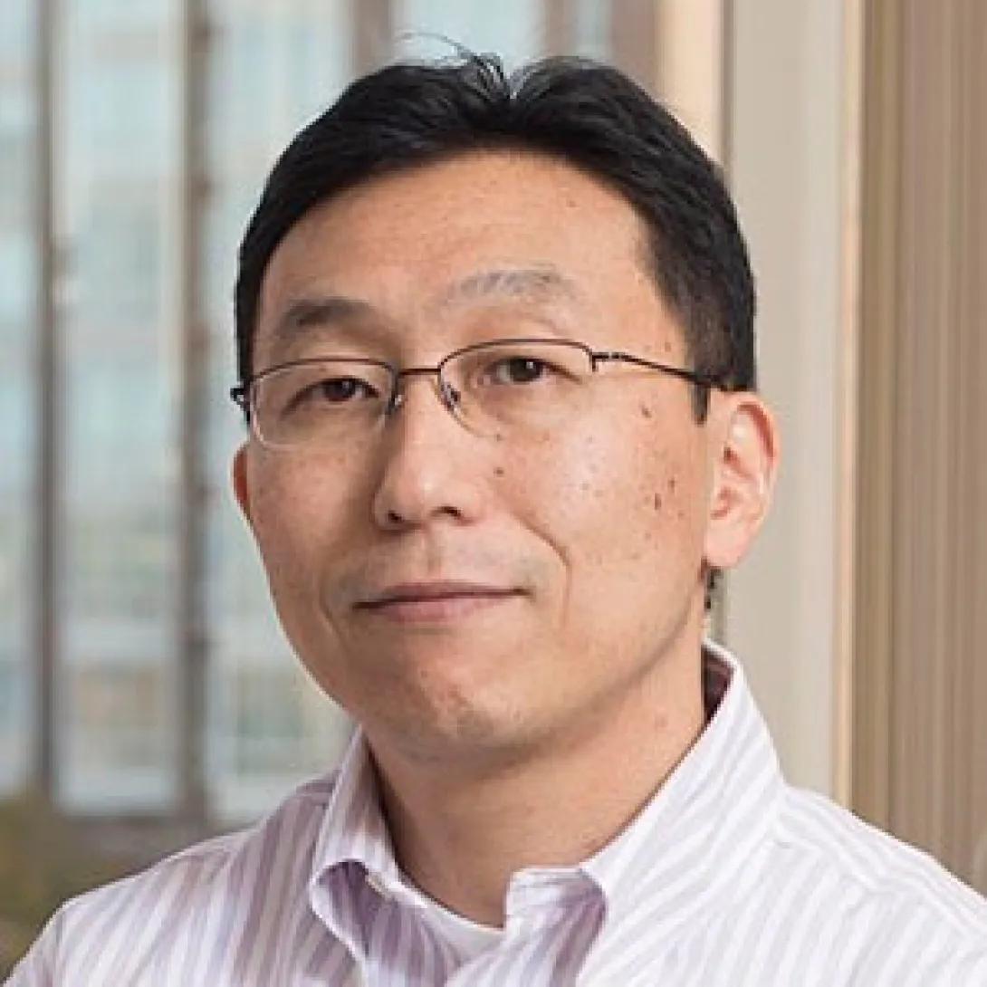 Hajime Sasaki headshot