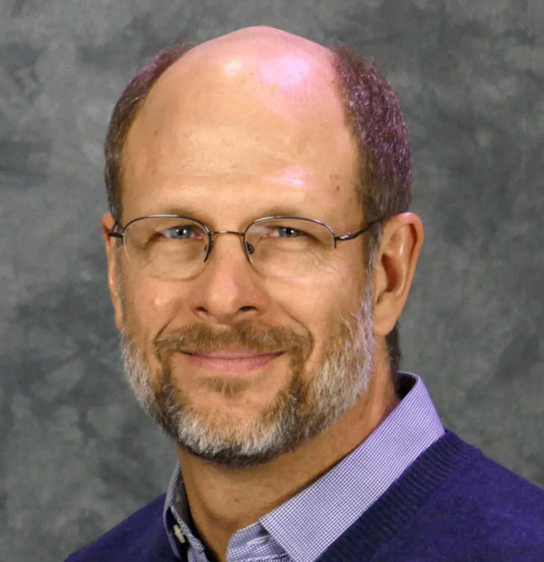 Lawrence Olson headshot