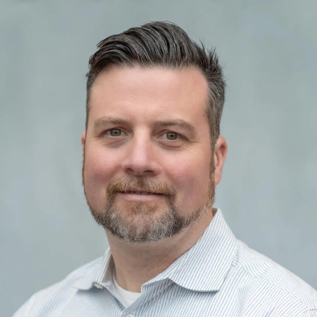 Russell Jones headshot