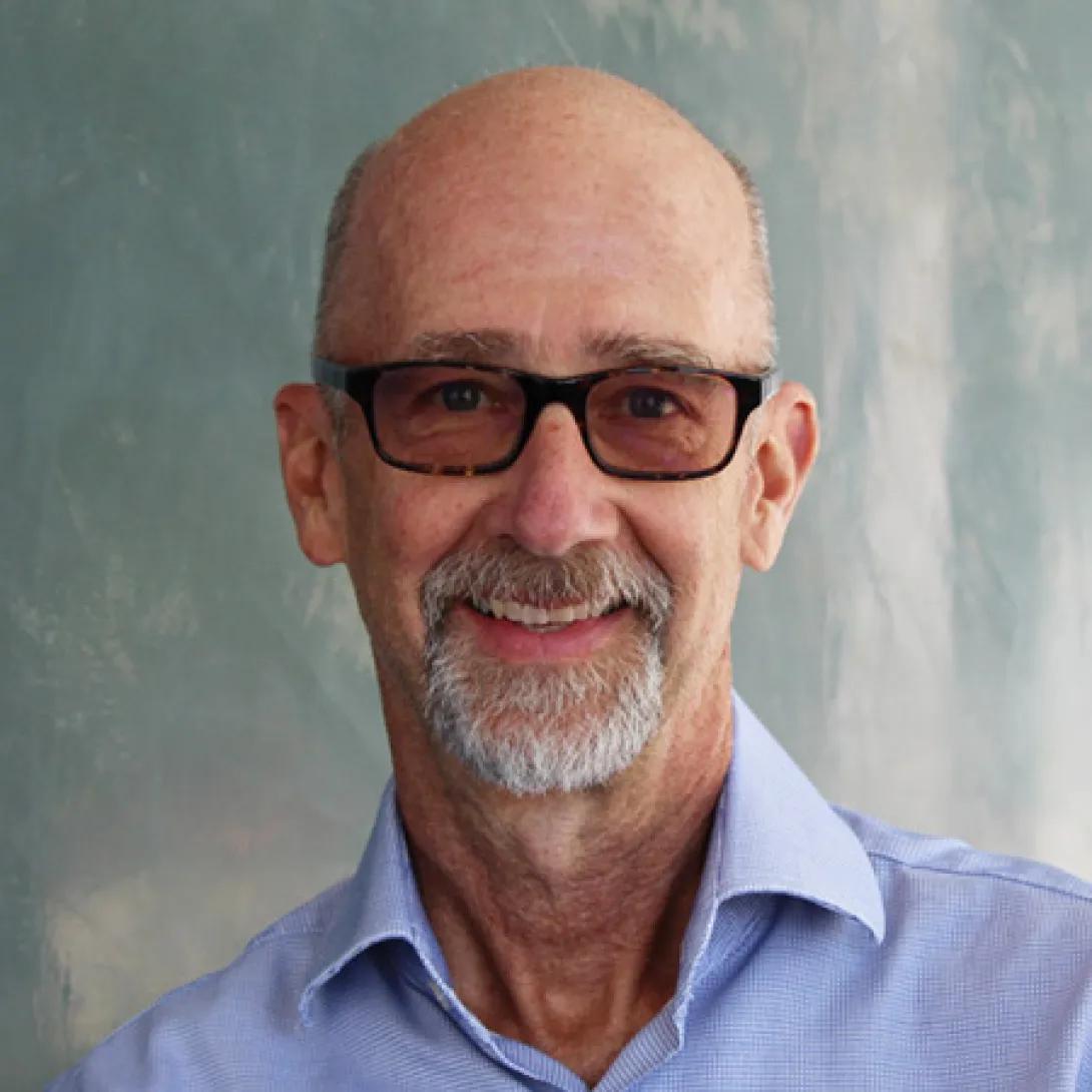 Todd Leff headshot