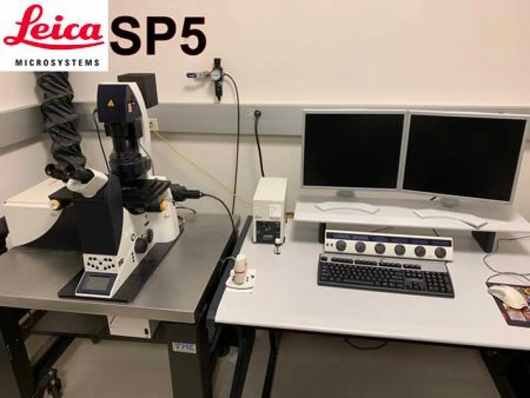 Photo of the Leica SP5 Confocal TCS Microscope in a laboratory